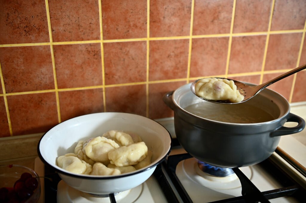 冷冻饺子怎么煮